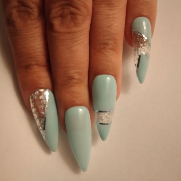 Cyan and clear void space with silver flakes luxury press on nails pPN37 - Picture 4 of 6